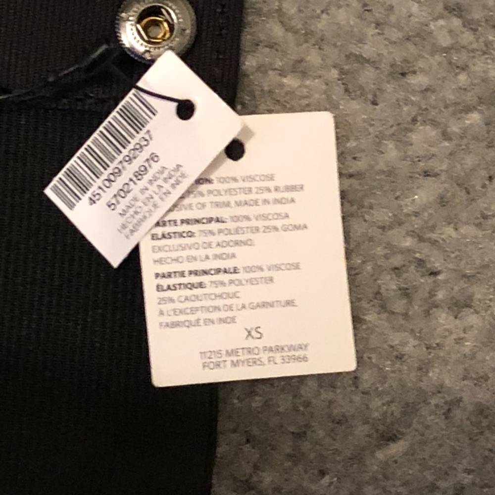WHBM Embellished Black Belt xs NWT - Picture 3 of 5